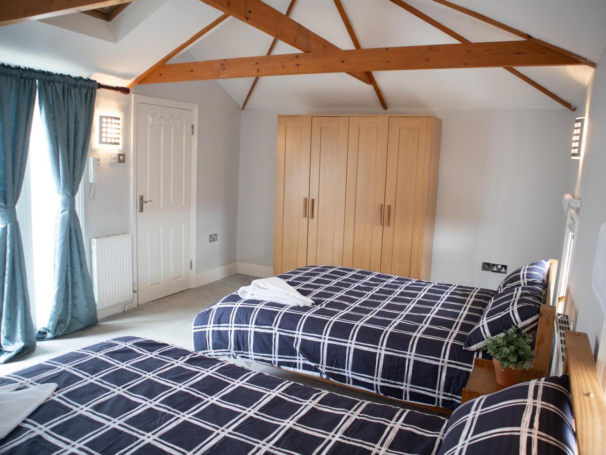 Bright Private Terrace - Free Private Parking - Tv - Wifi - Netflix Leilighet Croydon Eksteriør bilde
