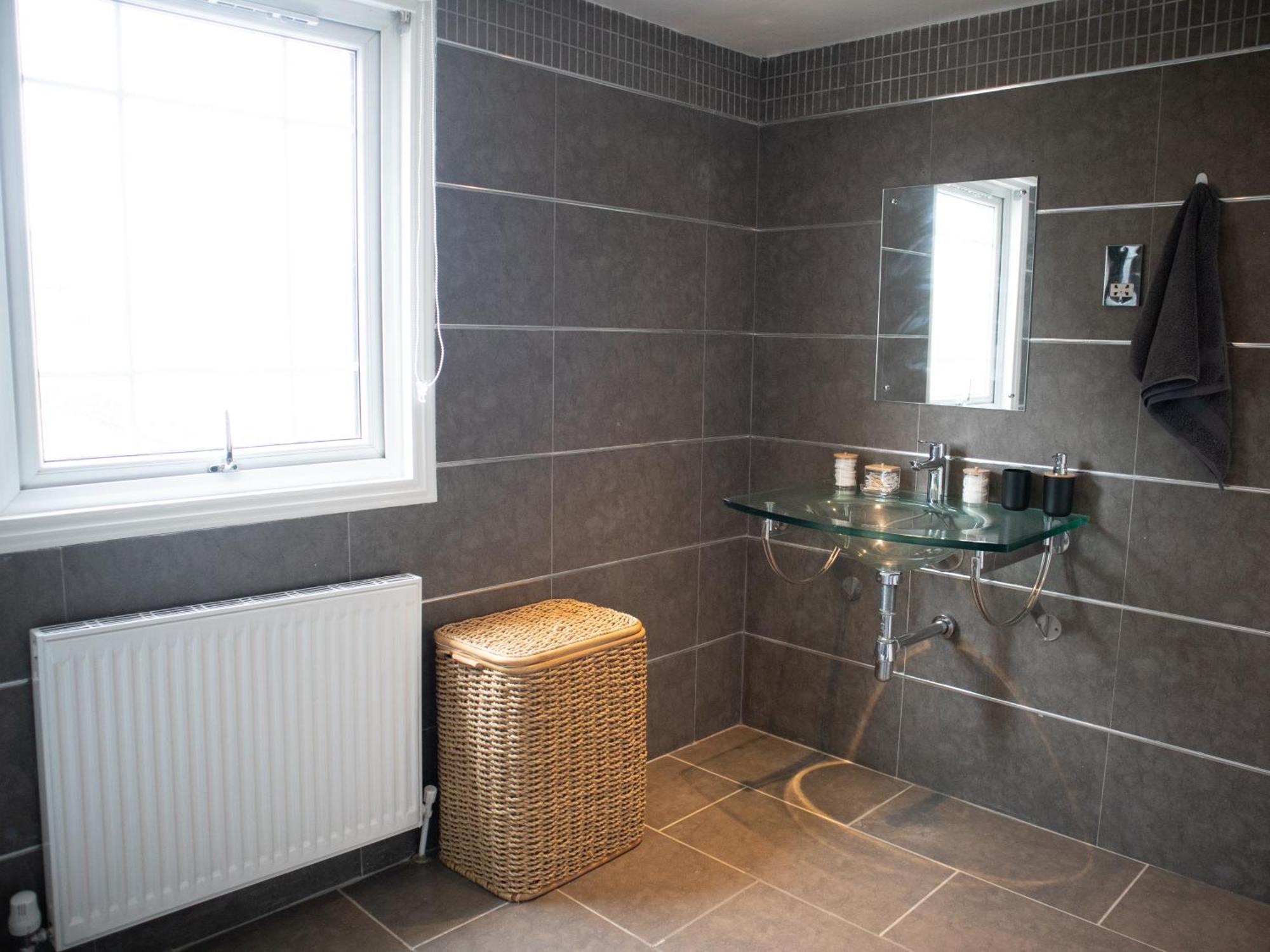 Bright Private Terrace - Free Private Parking - Tv - Wifi - Netflix Leilighet Croydon Eksteriør bilde