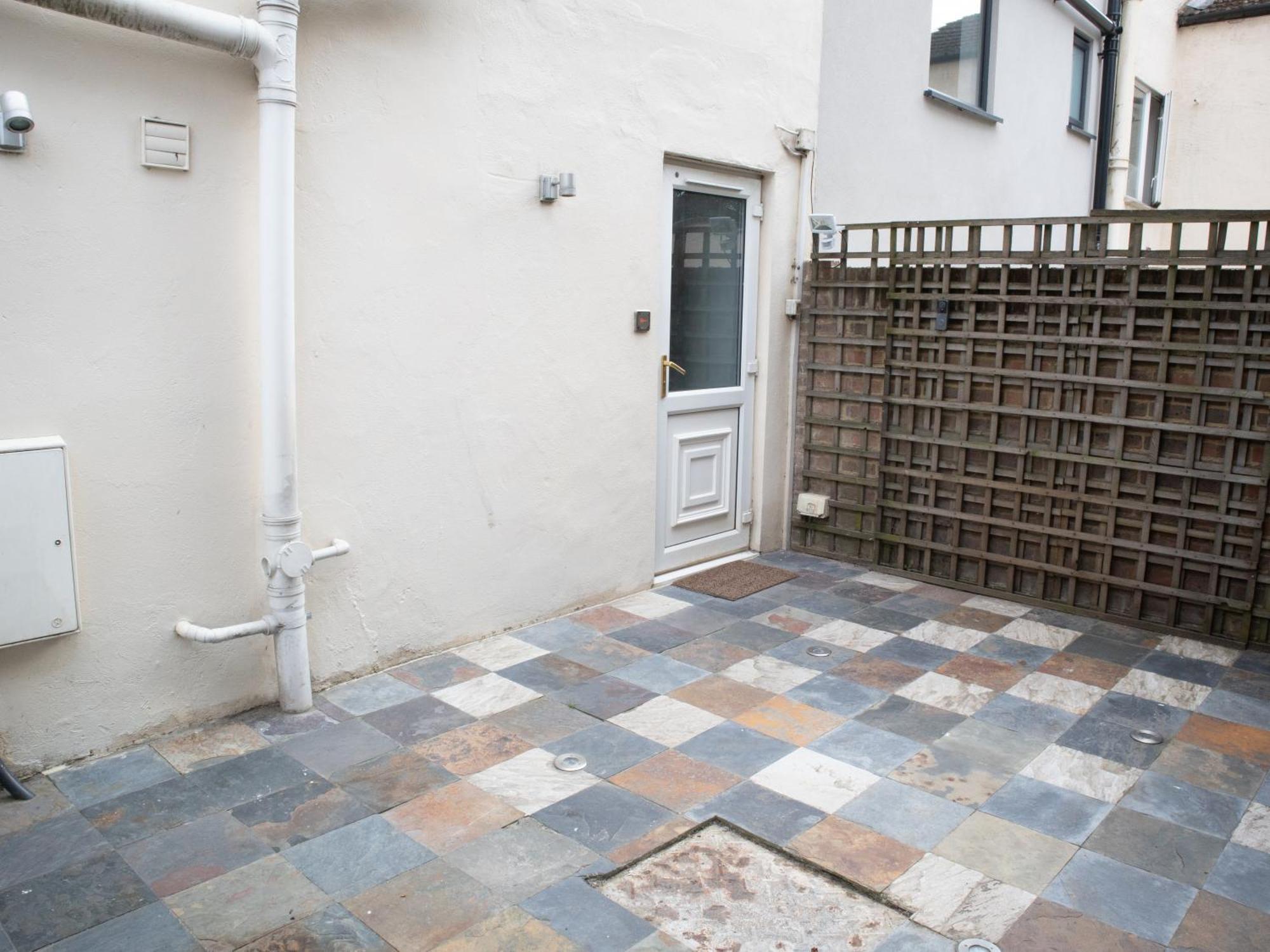 Bright Private Terrace - Free Private Parking - Tv - Wifi - Netflix Leilighet Croydon Eksteriør bilde