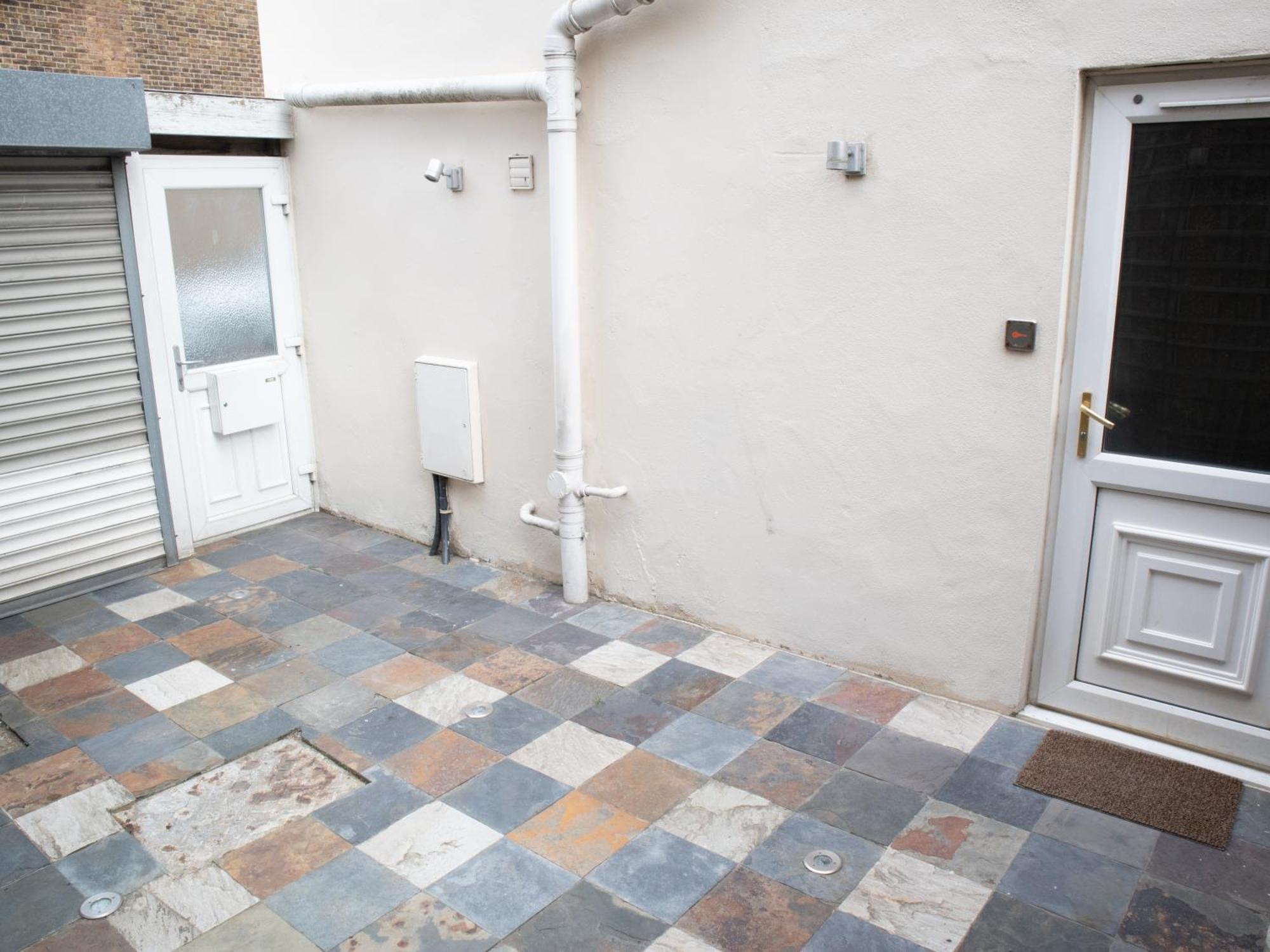 Bright Private Terrace - Free Private Parking - Tv - Wifi - Netflix Leilighet Croydon Eksteriør bilde